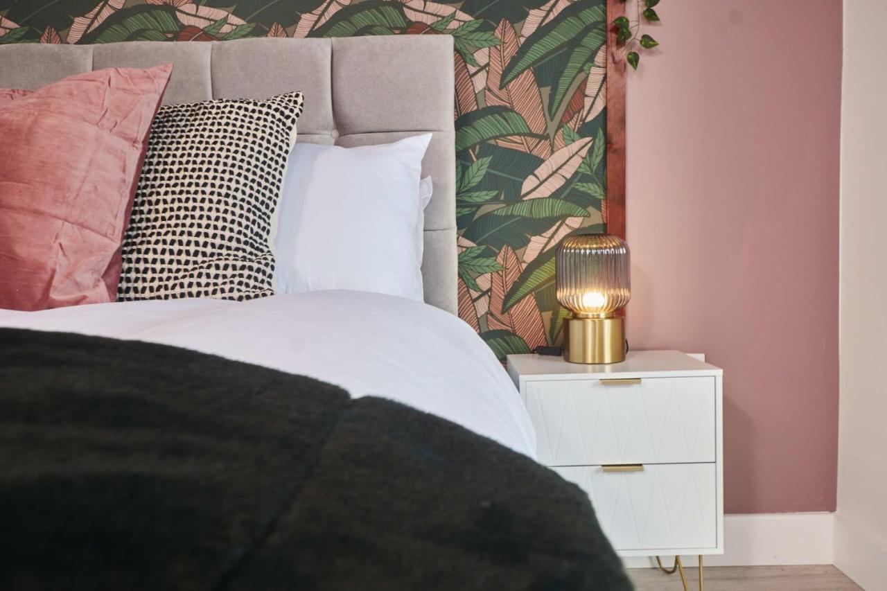 Homebird Property - The Willows Leeds  Esterno foto